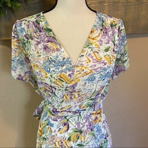 Lulus Feels Magical Ivory Floral Print Short Sleeve Wrap Maxi Dress - Picture 9 of 12